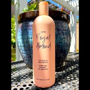 Jafra Royal Almond Body Oil